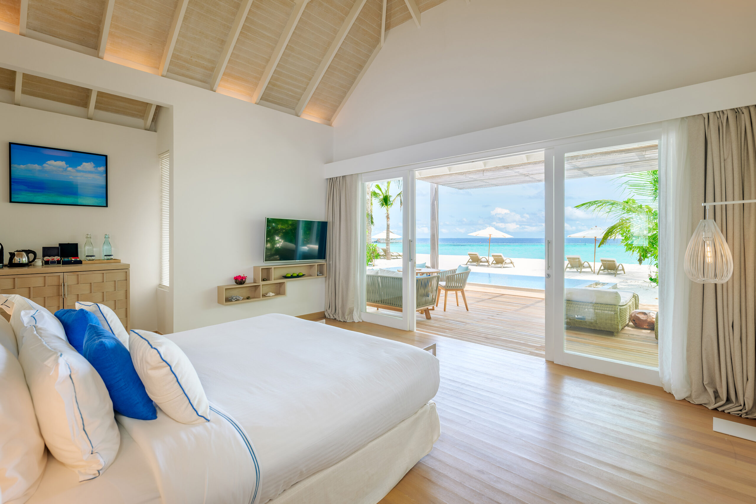 Baglioni_Resort_Maldives_Two_bedroom_Family_Beach_Villa_with_pool_7
