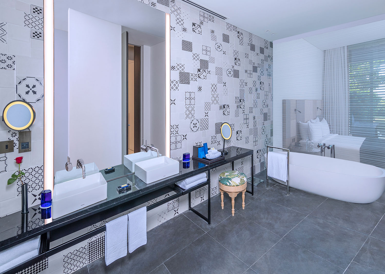 Bathroom,-Premier-Room-with-Private-Garden---The-Oberoi-Beach-Resort,-Al-Zorah-(2)